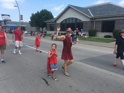 Rivermont marching in Bettendorf July 4th parade1